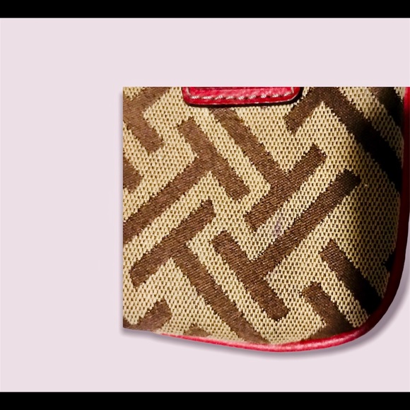 tignanello wristlet - Picture 12 of 13